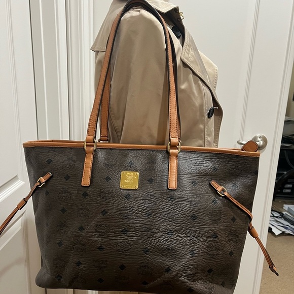 MCM BROWN VISETOS TOTE BAG - Picture 16 of 16